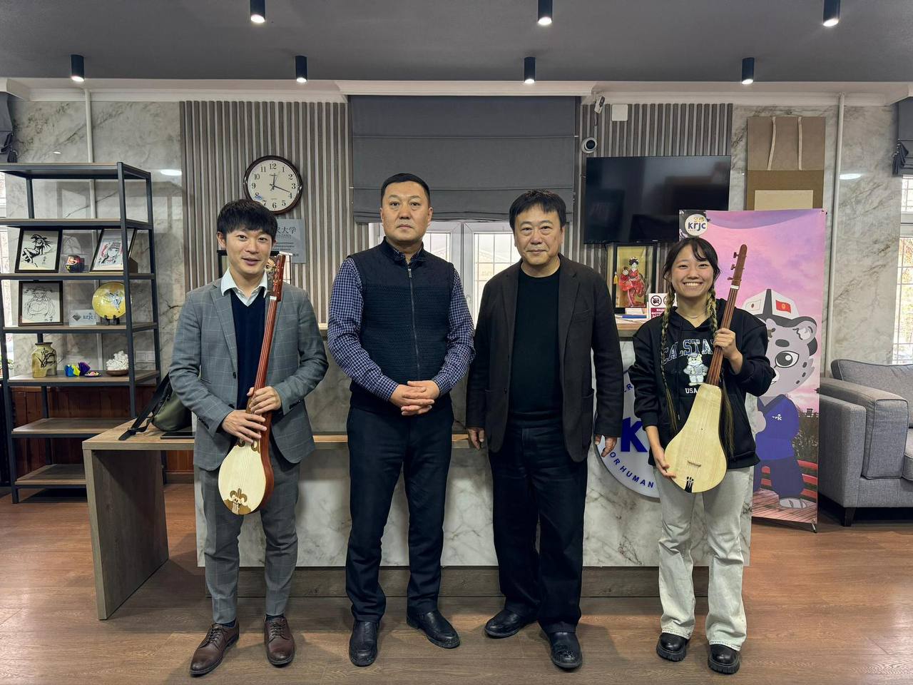 «Устатшакирт» Салттуу Музыка Борбору менен кызматташтык жөнүндө Меморандумга кол коюу